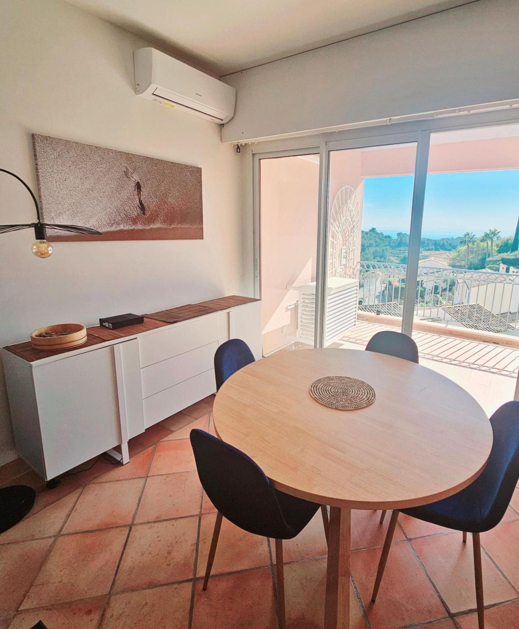 Tres Bel Vue - Piscine - Tennis Et Golf Apartment *