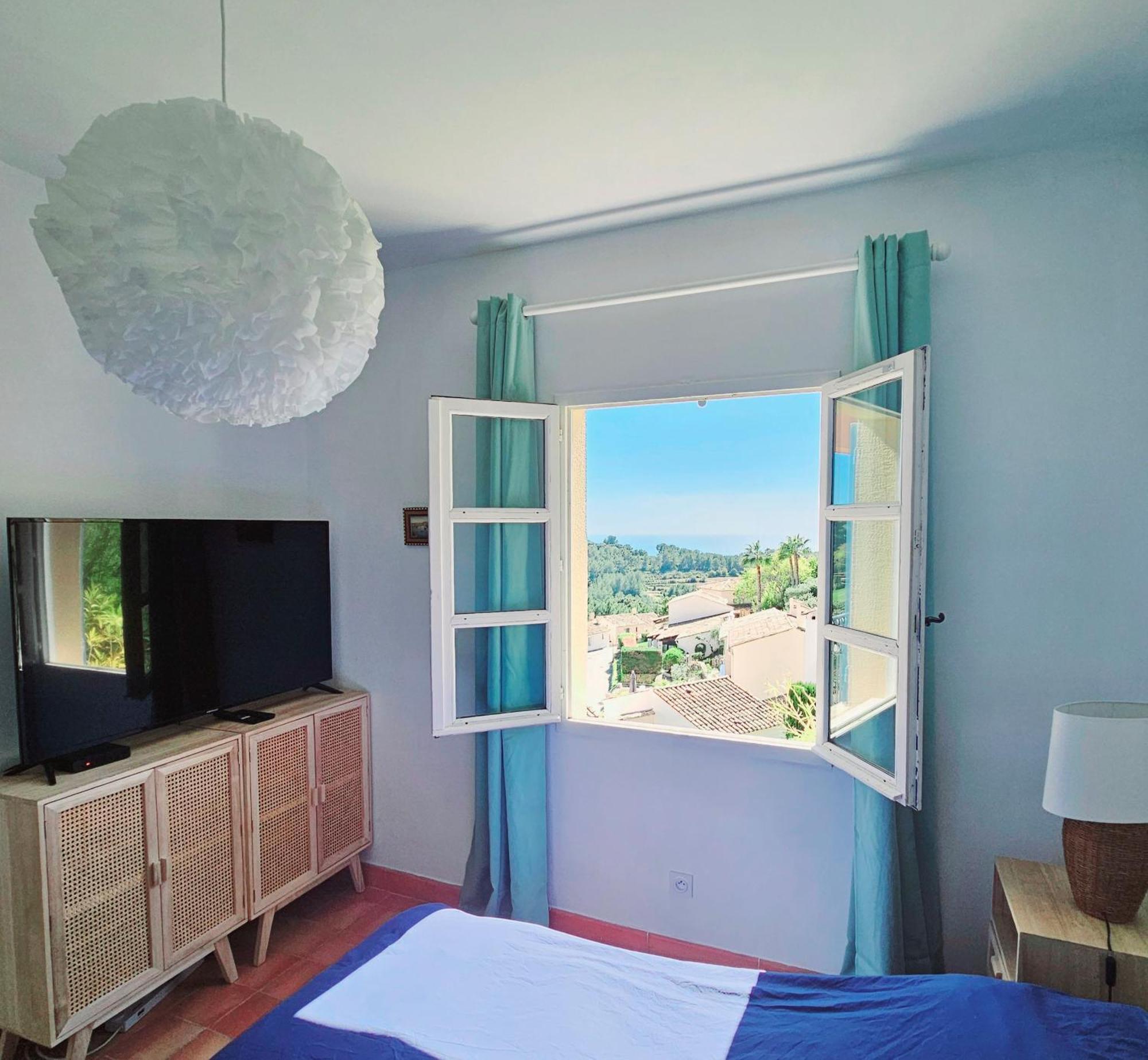 Tres Bel Vue - Piscine - Tennis Et Golf Apartment *